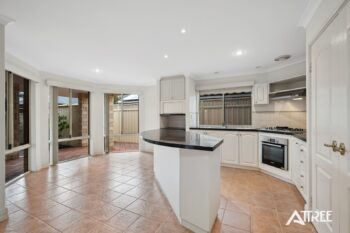 Listing image for 10 Hidcote Nook, Canning Vale  WA  6155