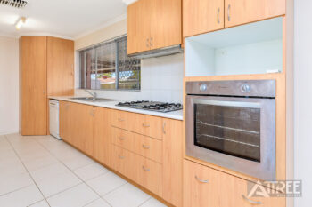 Listing image for 21 Ailsworth Court, Thornlie  WA  6108