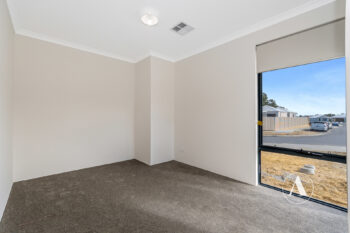 Listing image for 1 Yale Close, Haynes  WA  6112