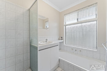 Listing image for 21 Carlhausen Close, Atwell  WA  6164