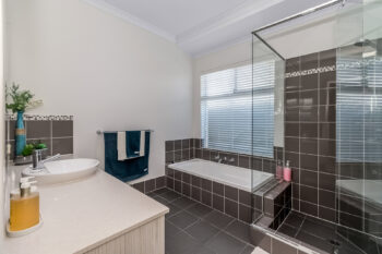 Listing image for 8 Aspinall Road, Byford  WA  6122