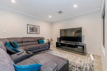 Listing image for 9 Waddington Loop, Haynes  WA  6112