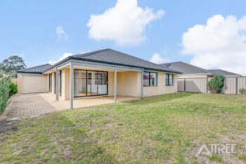 Listing image for 20 Calneggia Drive, Byford  WA  6122