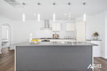 Listing image for 4 Ferntree Close, Thornlie  WA  6108