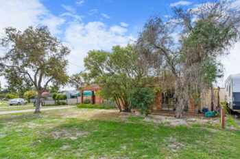 Listing image for 1 Carey Place, Gosnells  WA  6110