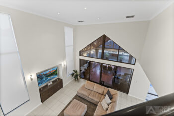 Listing image for 9 Minton Bend, Harrisdale  WA  6112