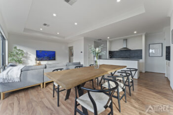 Listing image for 10 Dimer Way, Hammond Park  WA  6164