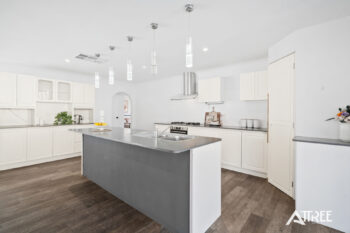 Listing image for 4 Ferntree Close, Thornlie  WA  6108