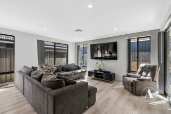 Listing image for 8 Swindale Avenue, Hilbert  WA  6112