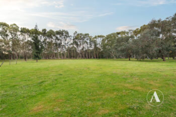 Listing image for 38 Stockmans Close, Oakford  WA  6121