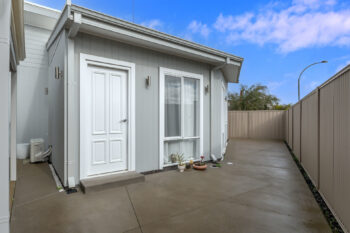 Listing image for 6 Grandis Bend, Southern River  WA  6110