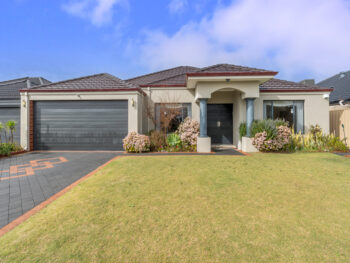 Listing image for 5 Tarn Drive, Canning Vale  WA  6155