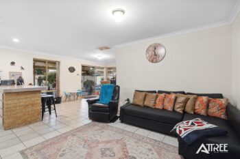 Listing image for 12 Embassy Court, Thornlie  WA  6108