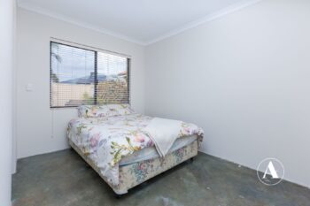 Listing image for 4 Karri Way, Thornlie  WA  6108