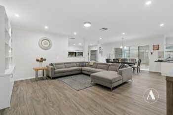 Listing image for 44 Excelsior Drive, Canning Vale  WA  6155