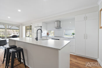 Listing image for 24 Frayne Place, Wandi  WA  6167