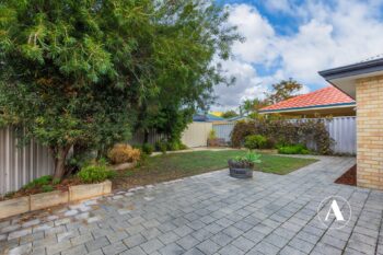 Listing image for 4 Karri Way, Thornlie  WA  6108