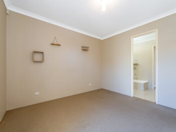 Listing image for 4/33 Chesterton Road, Bassendean  WA  6054