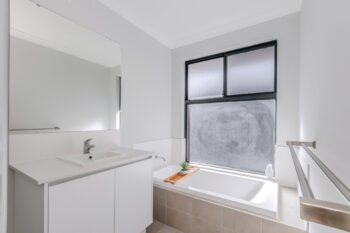 Listing image for 8 Wattledale Road, Haynes  WA  6112