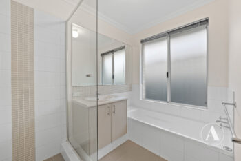 Listing image for 6 Minton Bend, Harrisdale  WA  6112