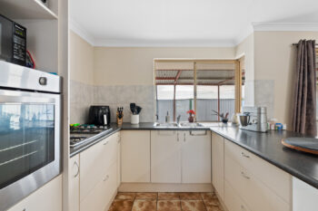 Listing image for 1 Carey Place, Gosnells  WA  6110