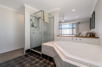 Listing image for 2 Wiroo Way, Byford  WA  6122