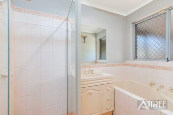 Listing image for 21 Ailsworth Court, Thornlie  WA  6108