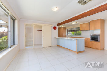 Listing image for 21 Ailsworth Court, Thornlie  WA  6108