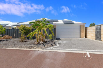 Listing image for 15 Aquamarine Parade, Treeby  WA  6164