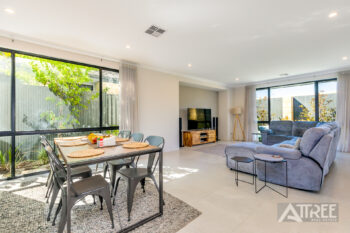 Listing image for 25 Cedarleaf Entrance, Treeby  WA  6164
