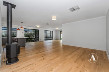 Listing image for 25 Woorabinda Rise, Lakelands  WA  6180