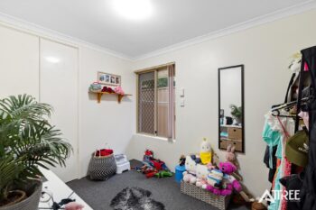 Listing image for 12 Embassy Court, Thornlie  WA  6108