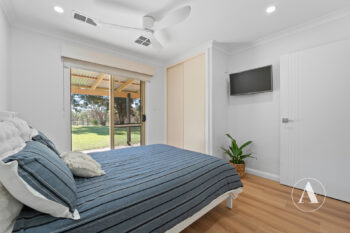 Listing image for 207 De Haer Road, Wandi  WA  6167