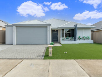 Listing image for 11 Elkington Pass, Huntingdale  WA  6110