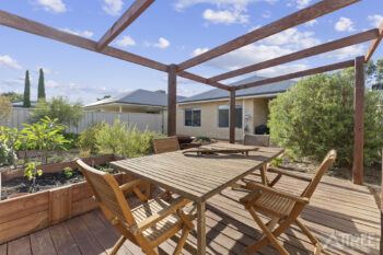 Listing image for 21 Windcrest Way, Meadow Springs  WA  6210