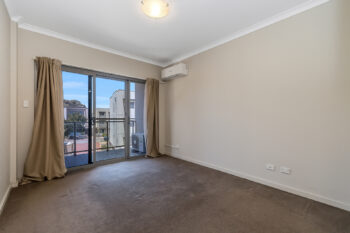 Listing image for 7/105 Wentworth Parade, Success  WA  6164