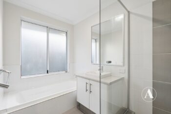 Listing image for 33 Rossiter Avenue, Piara Waters  WA  6112