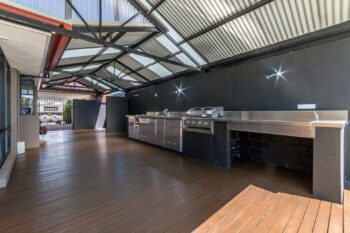 Listing image for 21 Tarragon Place, Thornlie  WA  6108