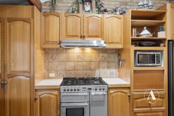 Listing image for 14 Consulate Court, Thornlie  WA  6108