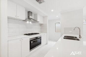 Listing image for 49 Moncrieff Parade, Golden Bay  WA  6174