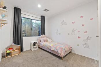 Listing image for 21 Peridot Street, Treeby  WA  6164