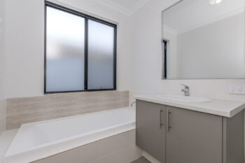 Listing image for 5 Oldenburg Way, Forrestdale  WA  6112