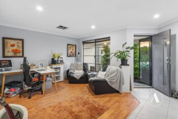 Listing image for 93 Princeton Circuit, Aubin Grove  WA  6164