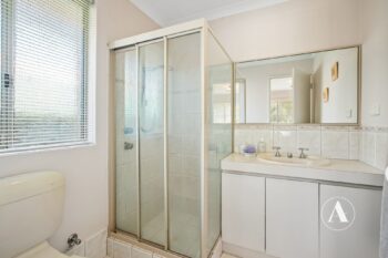 Listing image for 6 Chelmsford Avenue, Port Kennedy  WA  6172
