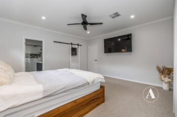 Listing image for 3 Ilford Place, Thornlie  WA  6108