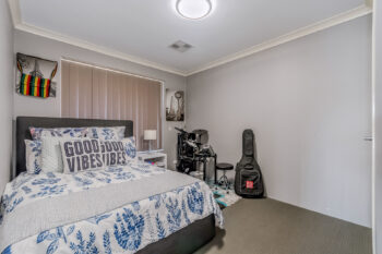 Listing image for 8 Nesbit Drive, Haynes  WA  6112