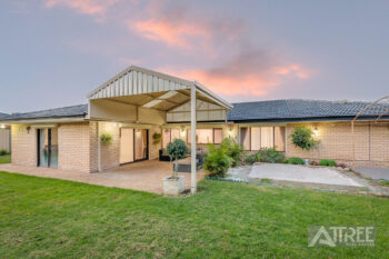 Listing image for 17 Amber Way, Thornlie  WA  6108