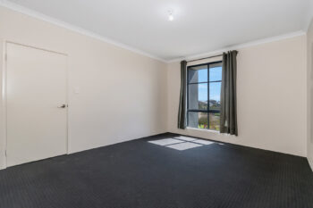Listing image for 11 Basil Loop, Treeby  WA  6164