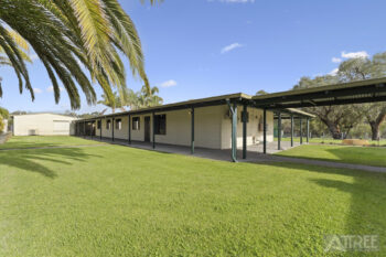 Listing image for 40 Springfields Close, Banjup  WA  6164