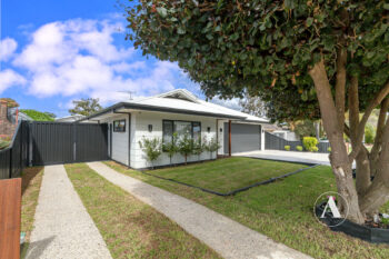 Listing image for 3 Ilford Place, Thornlie  WA  6108